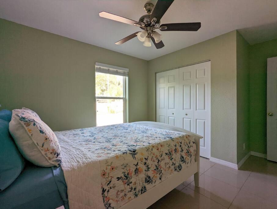 3Bed & 2Bath Property Couple Minutes From Siesta Key Beach & Downtown Sarasota Bagian luar foto