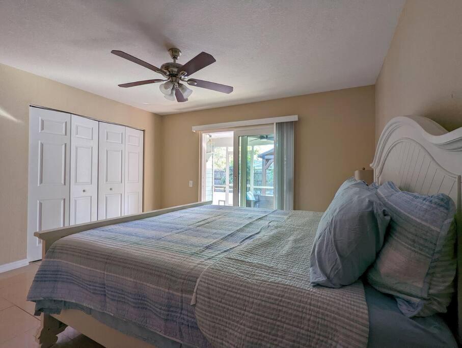 3Bed & 2Bath Property Couple Minutes From Siesta Key Beach & Downtown Sarasota Bagian luar foto